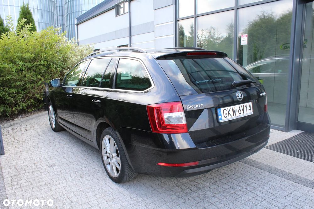 Skoda Octavia 2.0 TDI Style DSG - 4