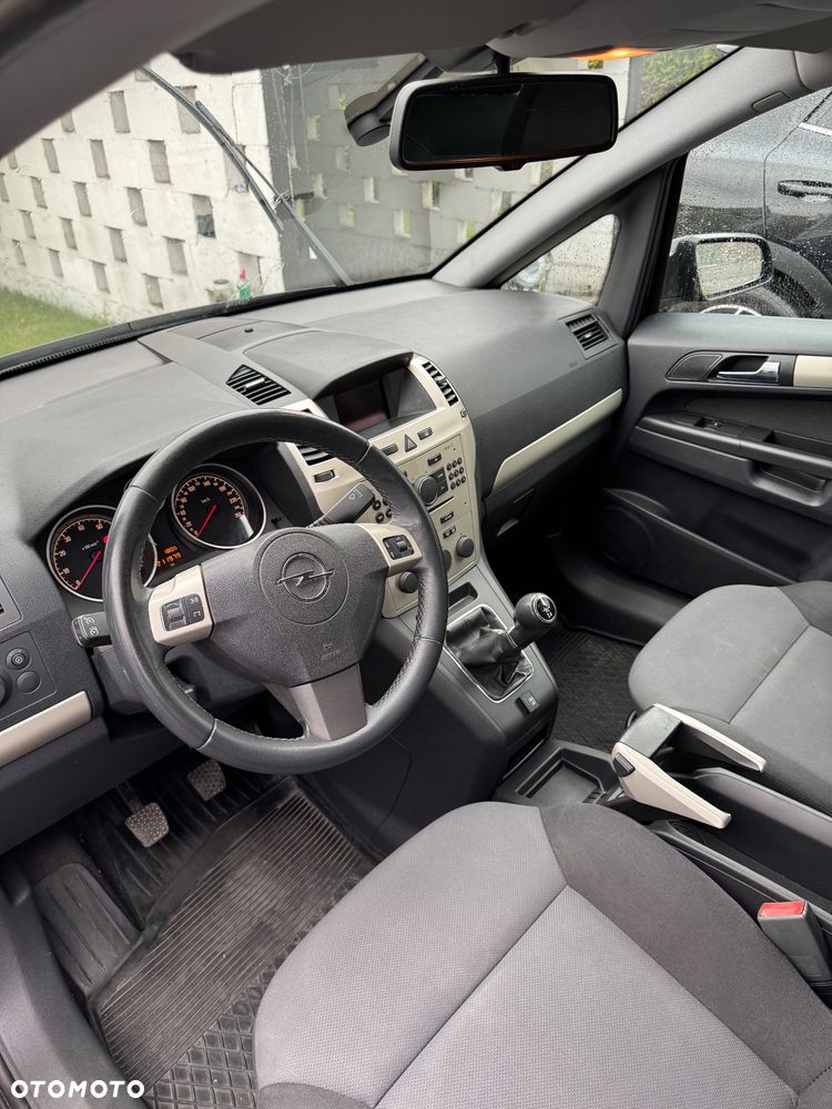 Opel Zafira 1.8 - 11