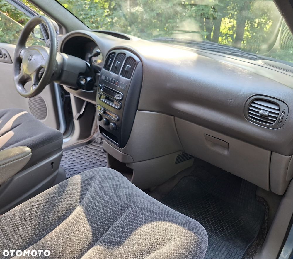 Chrysler Grand Voyager 3.3 LX - 6