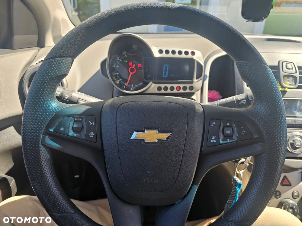 Chevrolet Aveo 1.4 16V LT - 17