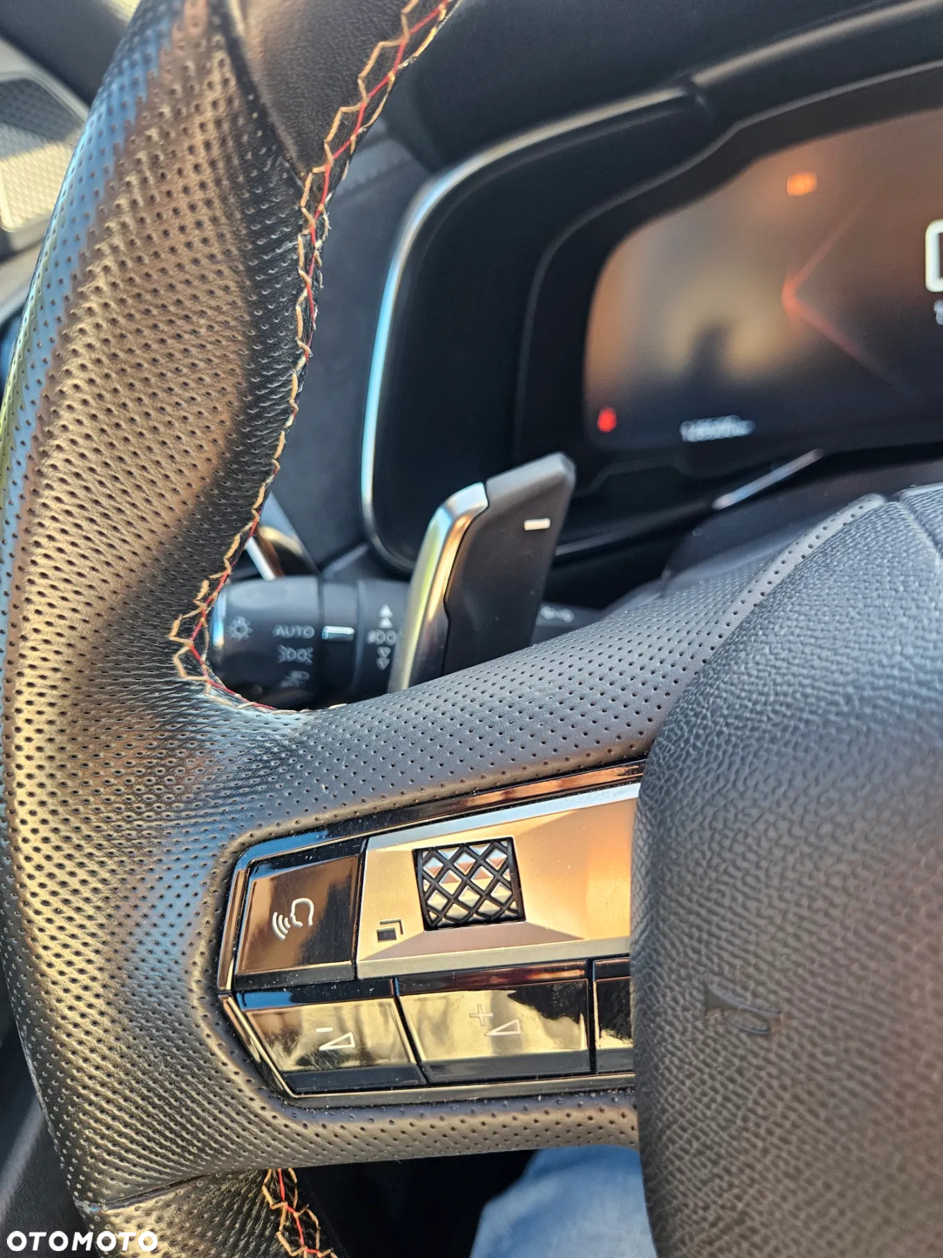 DS Automobiles DS 7 Crossback 1.5 BlueHDi Performance Line - 12