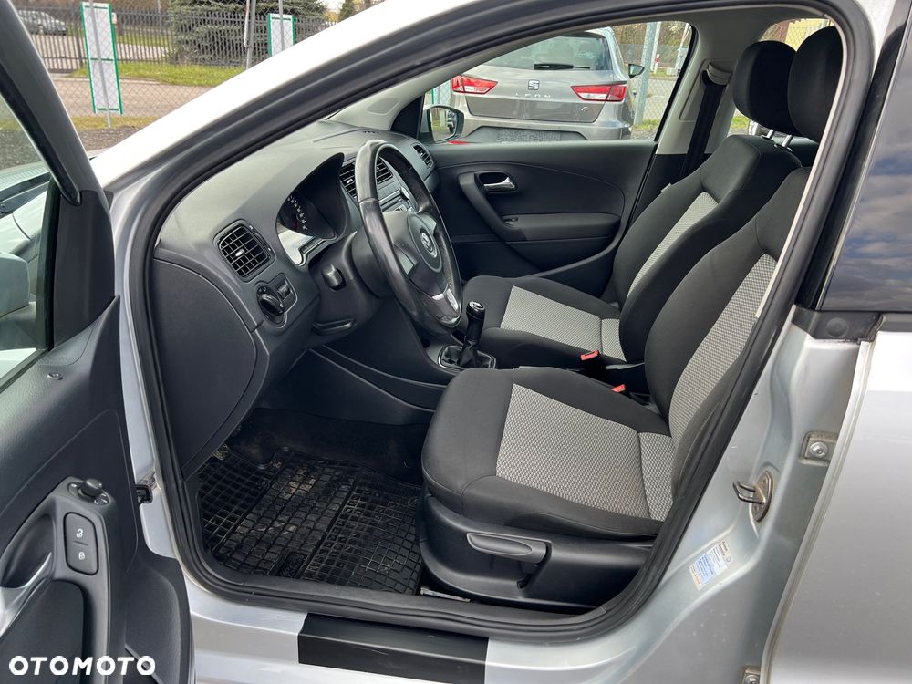 Volkswagen Polo - 15