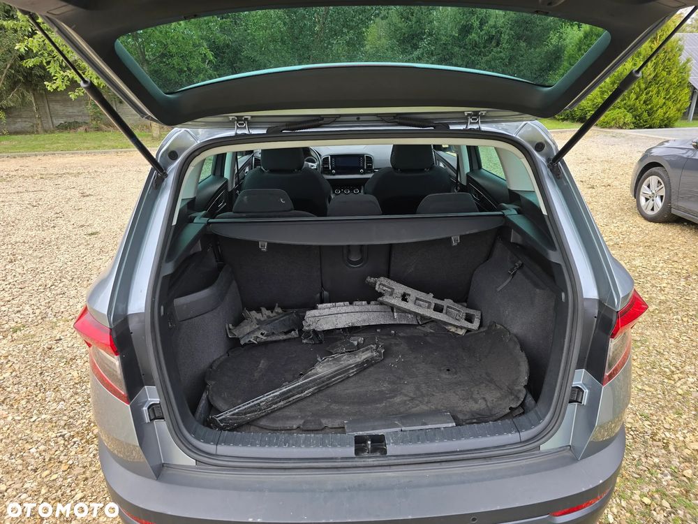 Skoda Karoq 2.0 TDI SCR 4x4 DSG Sportline - 11