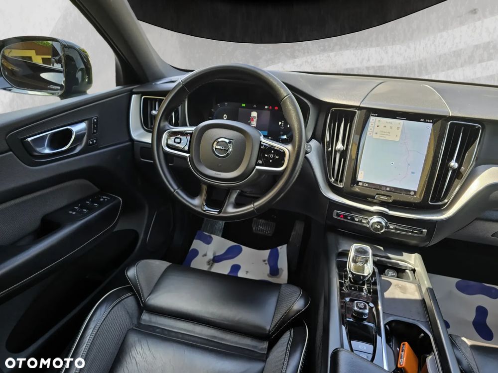 Volvo XC 60 B4 D AWD Plus Dark - 15