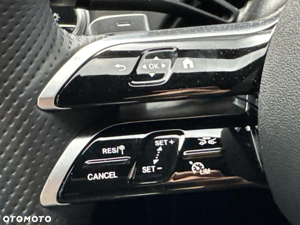 Mercedes-Benz Klasa E 300 de PHEV AMG 9G-Tronic - 17