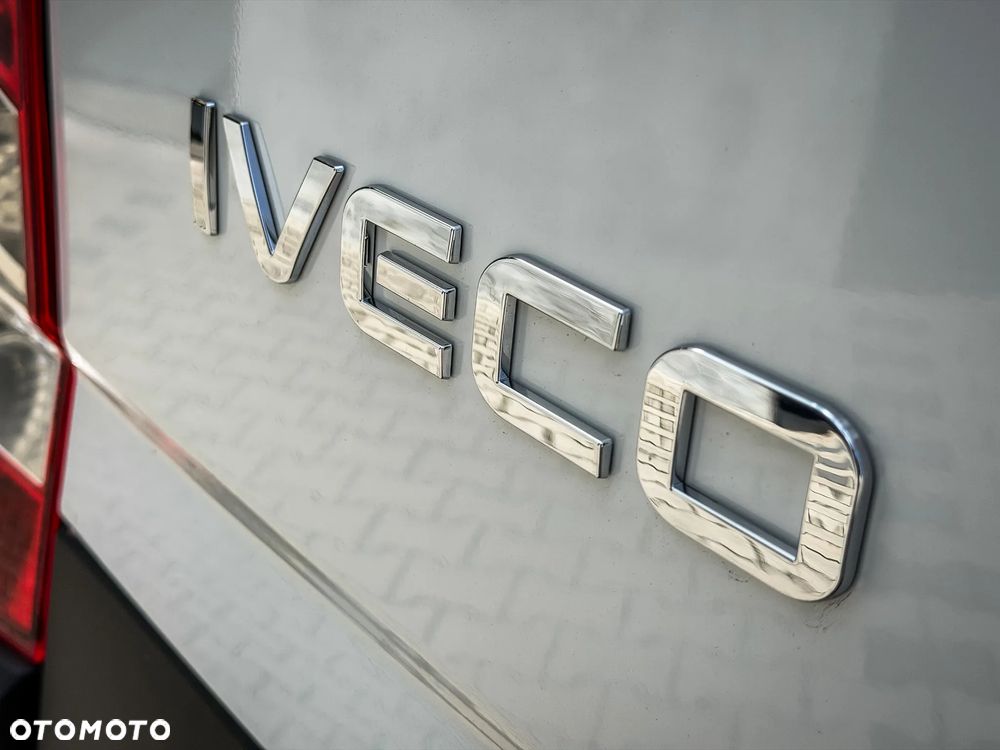 Iveco Daily 35S18HA8 V L3H3 3.0 Diesel 180KM AT8 ZF - 18