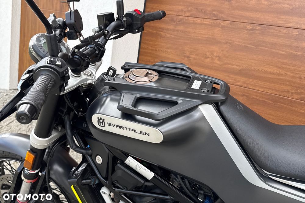 Husqvarna Svartpilen - 18