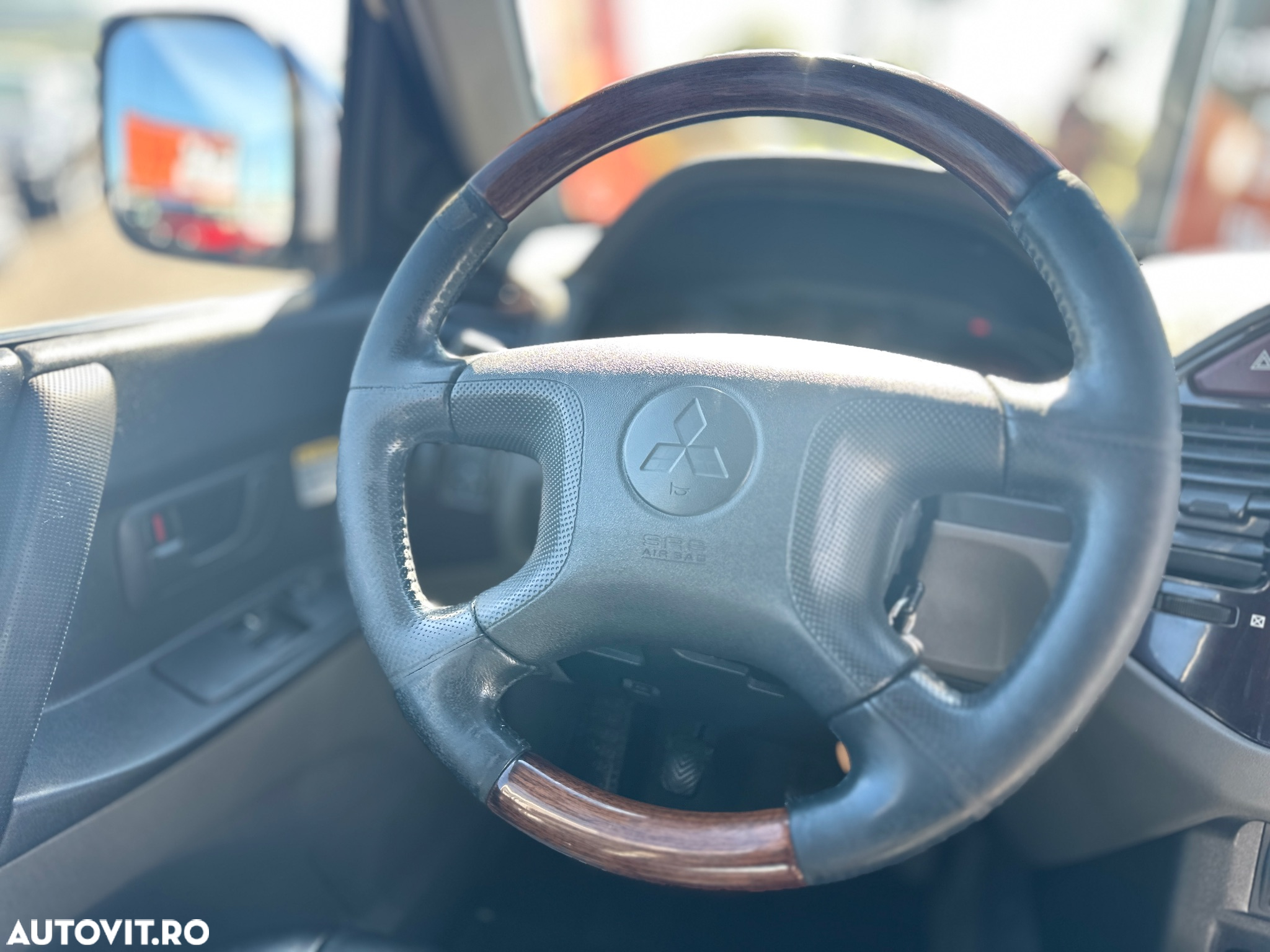Mitsubishi Pajero SWB 3.2 DI-D GLS M/T, Piele - 10
