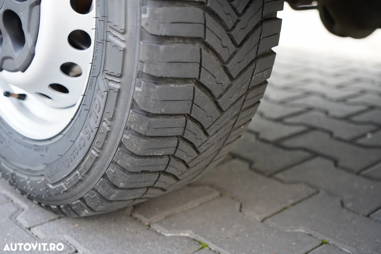 Iveco DAILY 35-140 / TABLĂ / CAROSERIE ATELIER / CONVERTIZOR / IMPORTAT / CONTRACT POST-SERVICE - 19