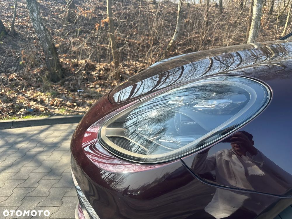 Porsche Panamera 4 E-Hybrid Platinum Edition - 13