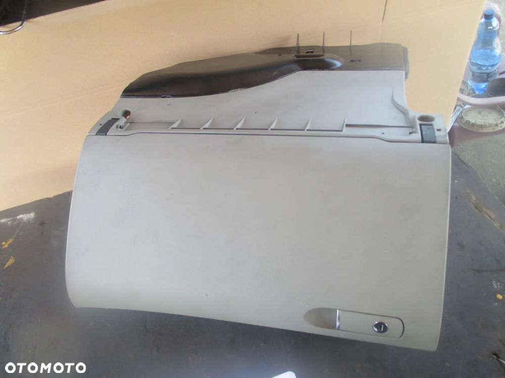 schowek pasażera Audi A4 B6 8E1857035C - 1