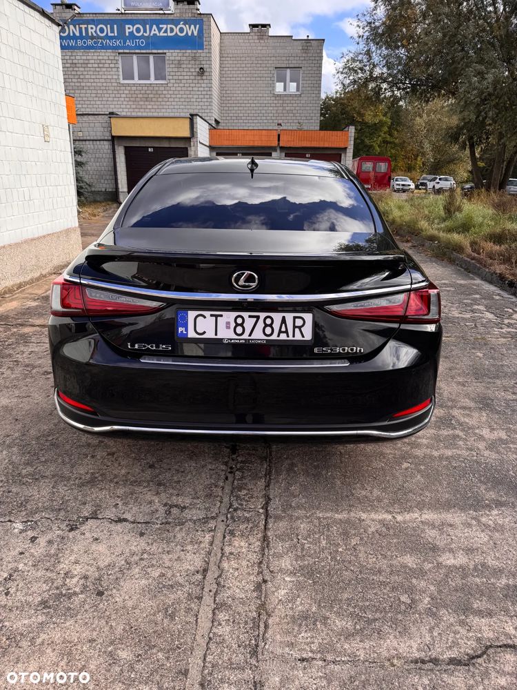 Lexus ES 300h Business Edition - 2