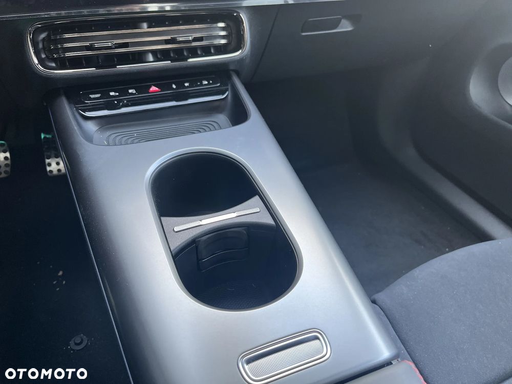 Mercedes-Benz CLA - 18