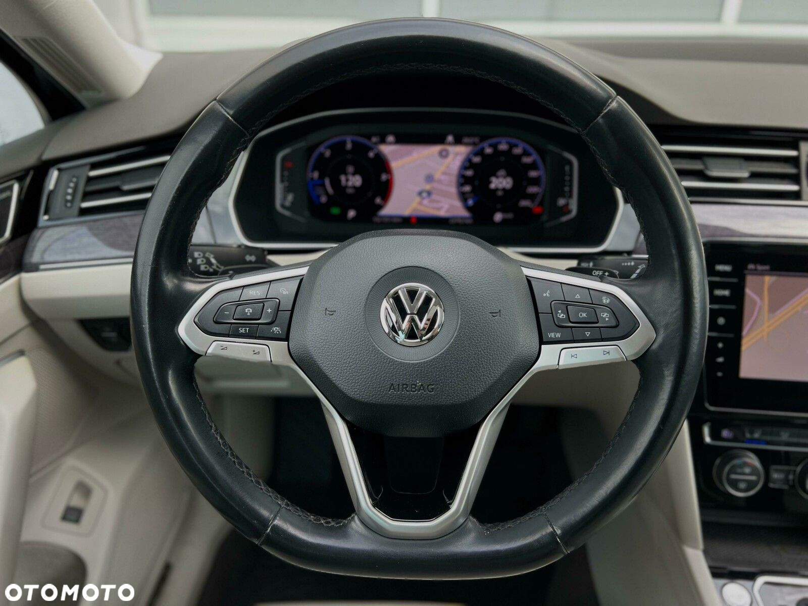Volkswagen Passat - 29