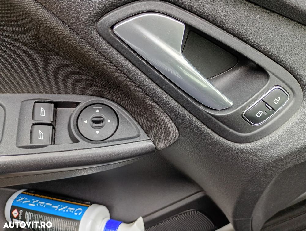 Ford Focus 1.0 EcoBoost Active - 10
