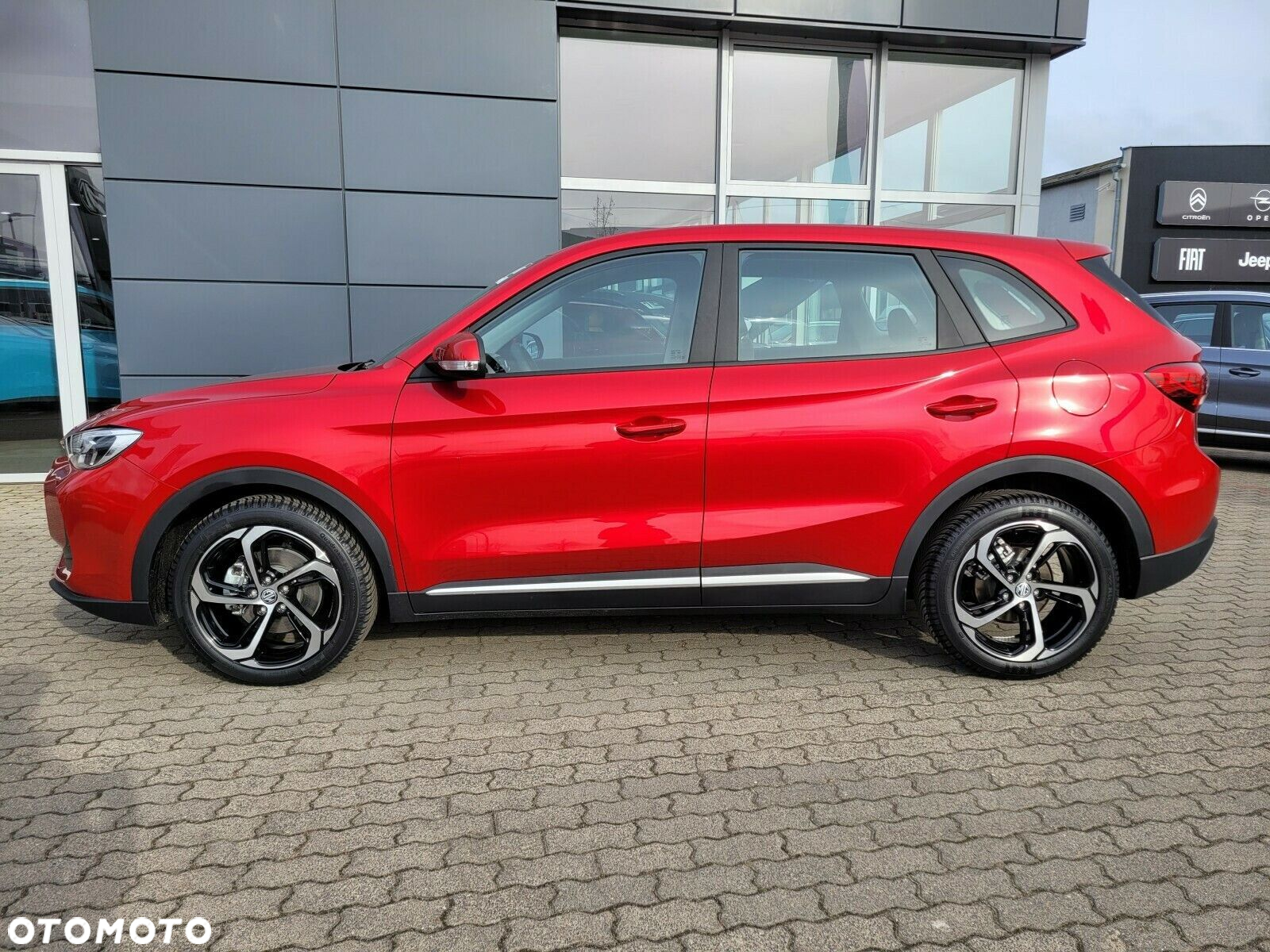 MG ZS Hybrid+ - 2