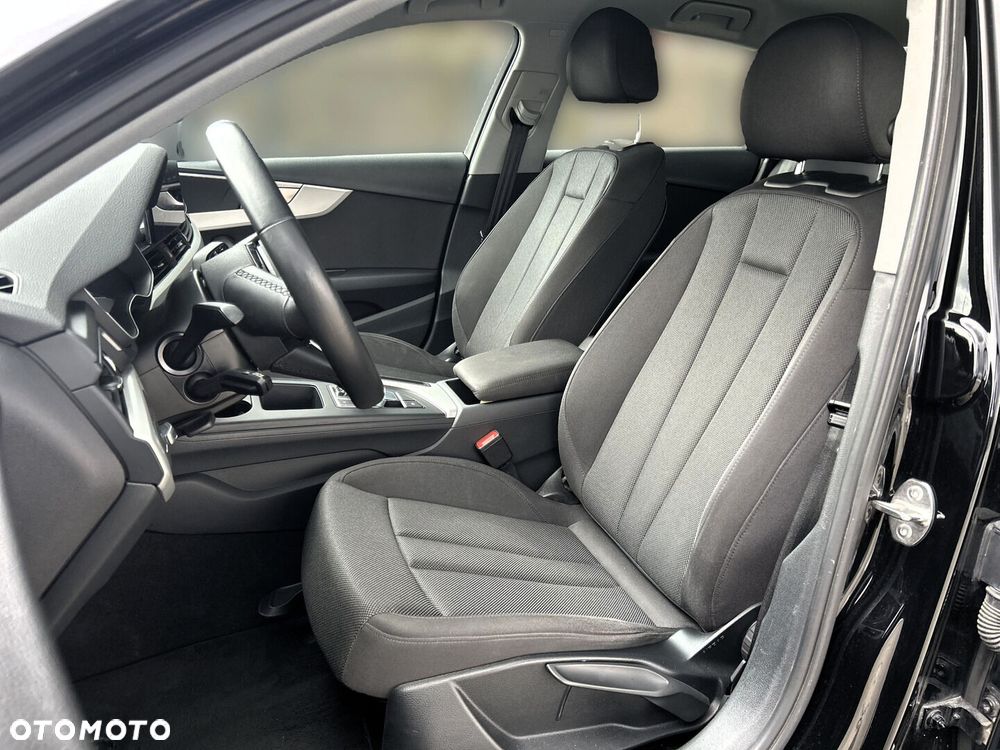 Audi A4 Limousine - 13