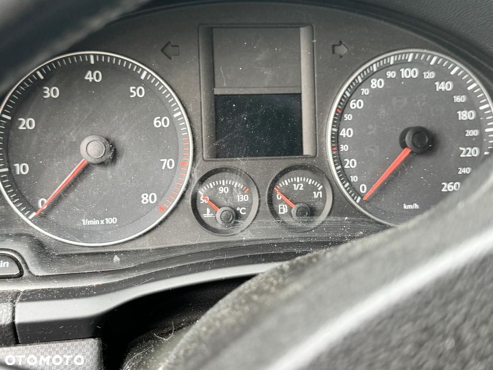 Volkswagen Golf - 8