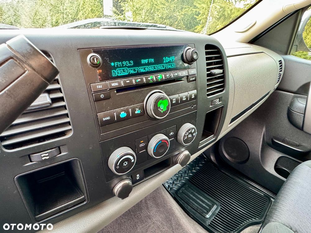 Chevrolet Silverado - 9