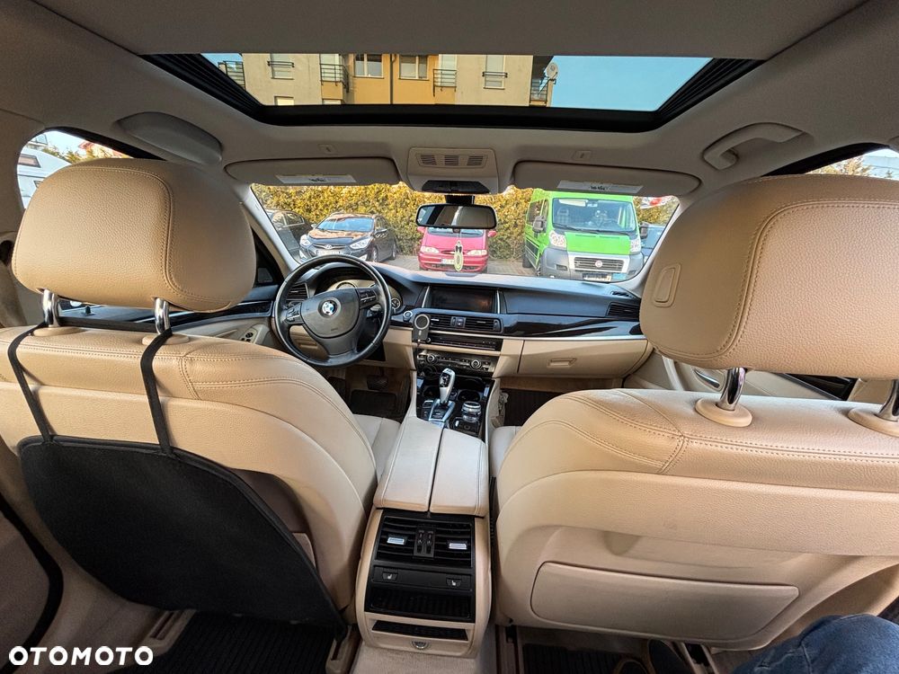 BMW Seria 5 528i xDrive - 20