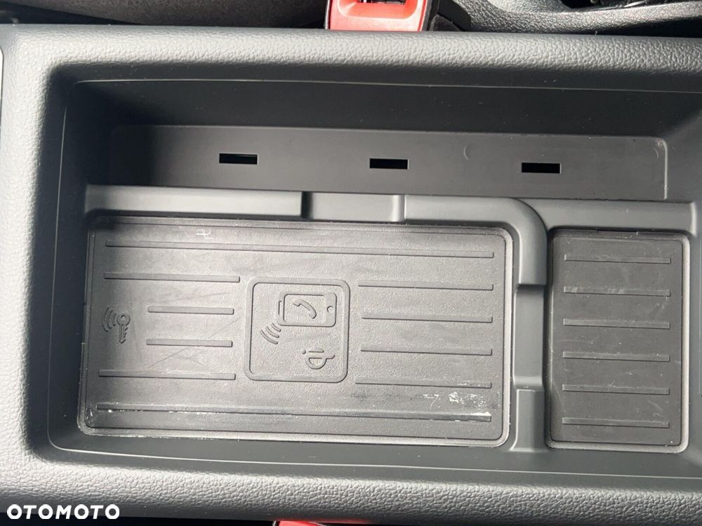 Audi A4 Allroad - 32