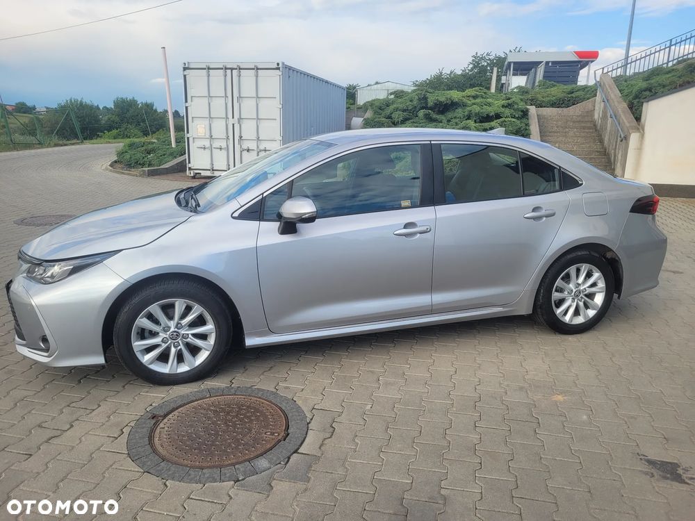 Toyota Corolla 1.8 Hybrid Comfort - 17