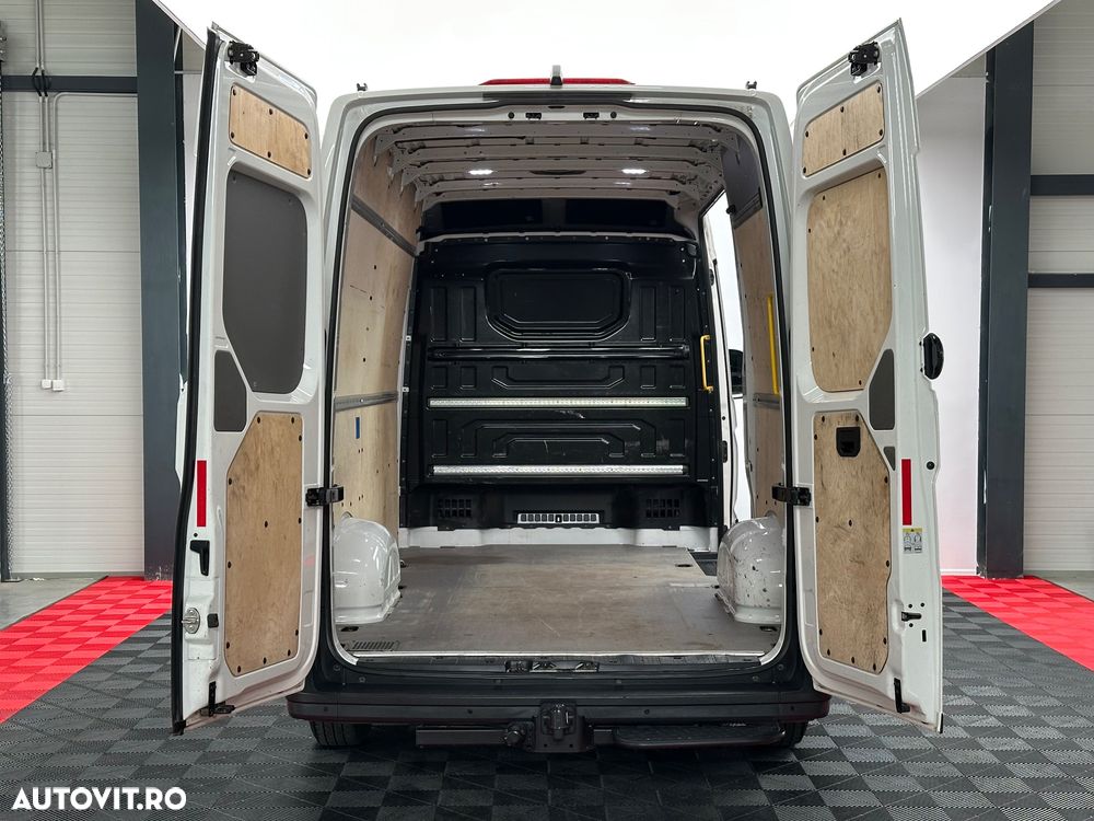 Volkswagen Crafter - 31