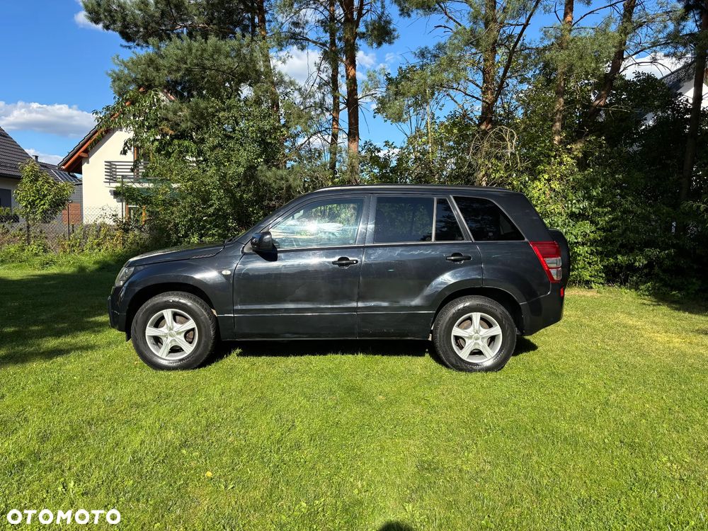 Suzuki Grand Vitara 2.0 Comfort Limited - 22