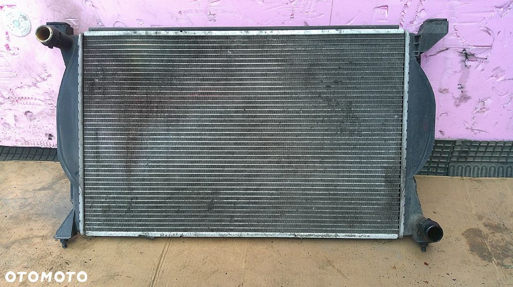 AUDI A4 B6 2.4 V6 CHŁODNICA WODY - 4