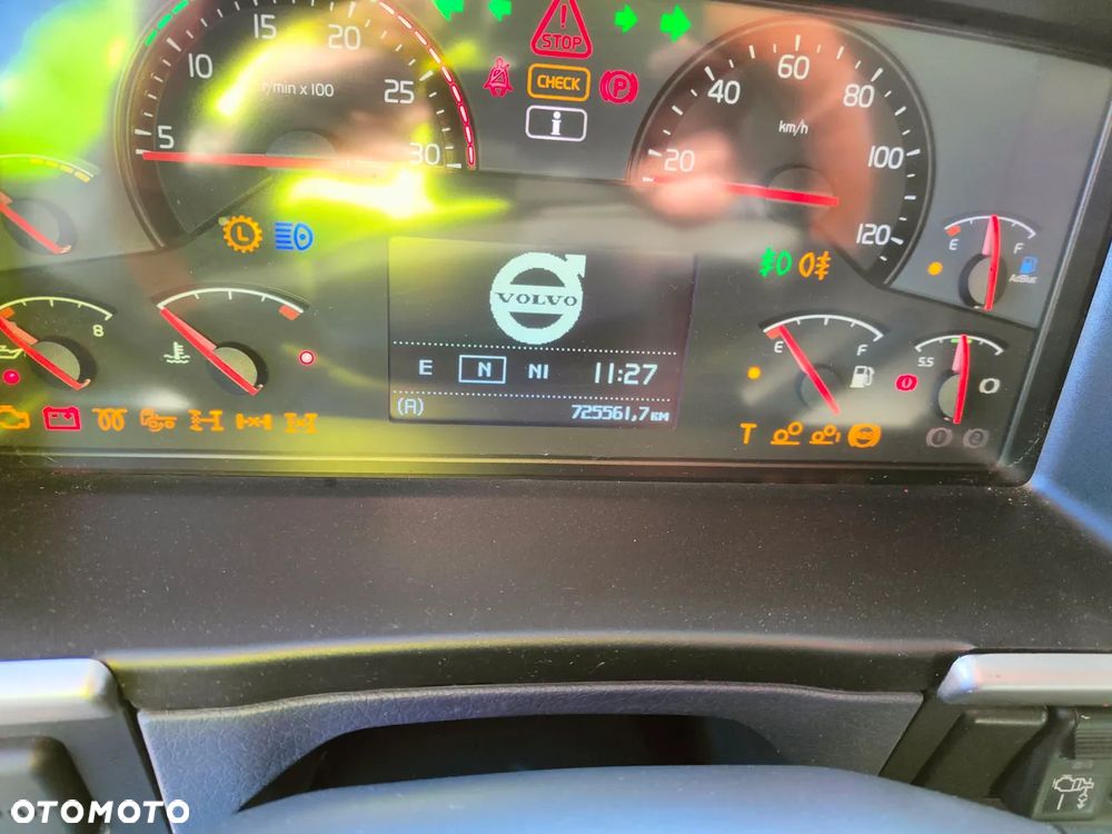 Volvo FM 450 6x2 - 11