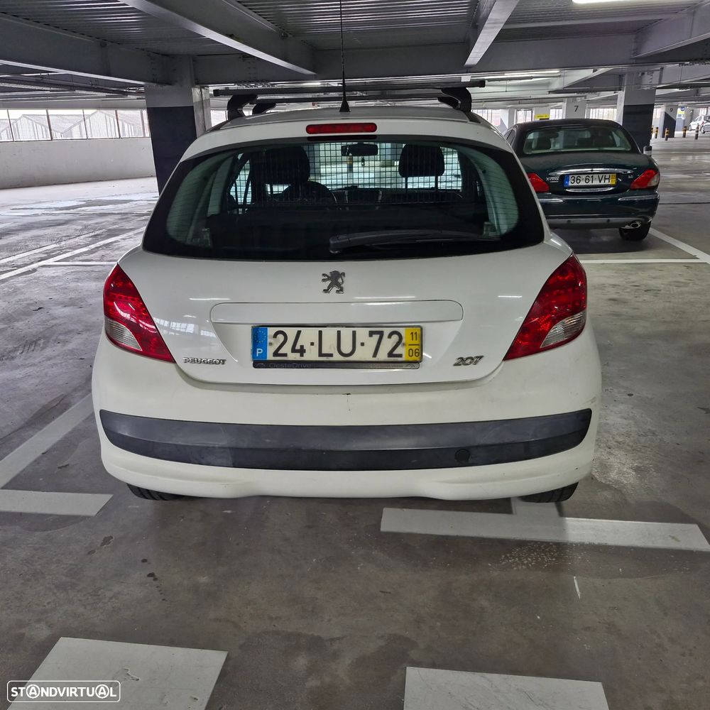 Peugeot 207 - 3