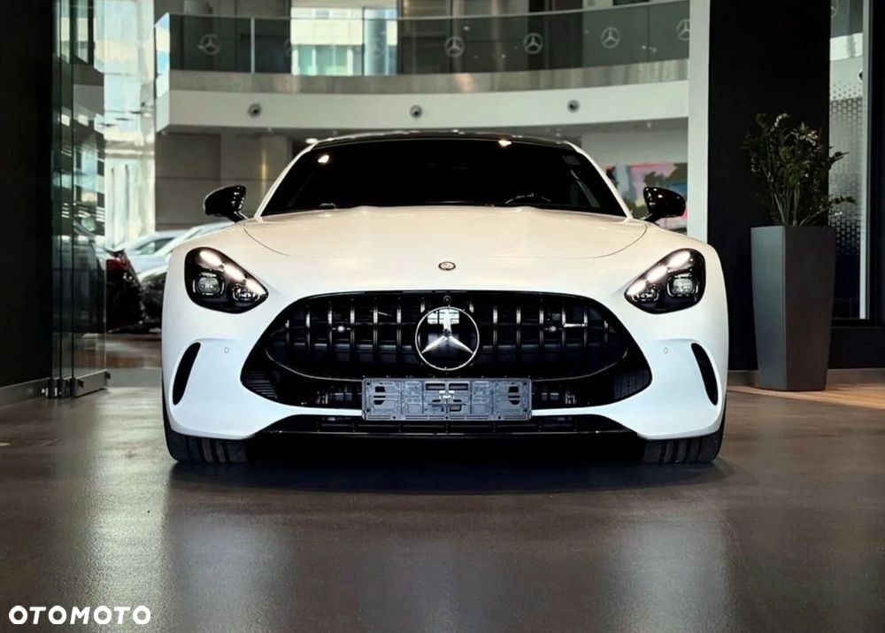 Mercedes-Benz AMG GT - 3