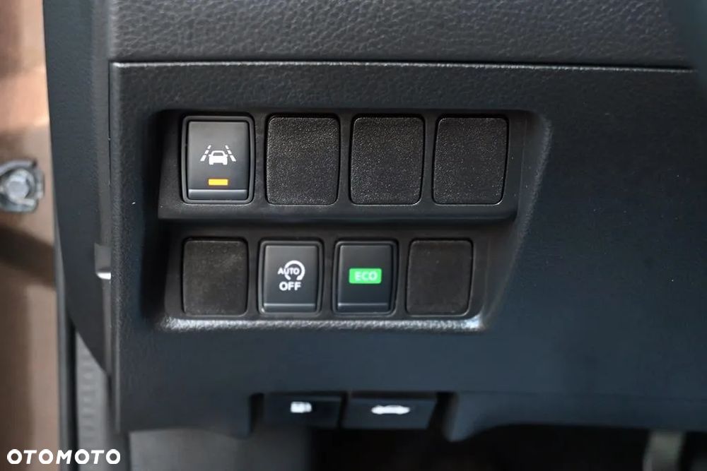 Nissan Qashqai 1.2 DIG-T Xtronic TEKNA+ - 35