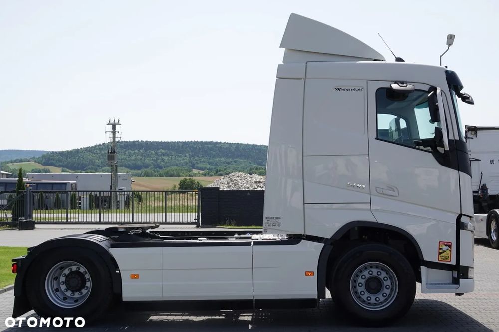 Volvo FH 500 / NISKA KABINA / PO ZŁOTYM KONTRAKCIE SERWISOWYM / OPONY 100% - 8