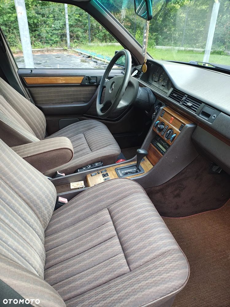 Mercedes-Benz W124 (1984-1993) - 9
