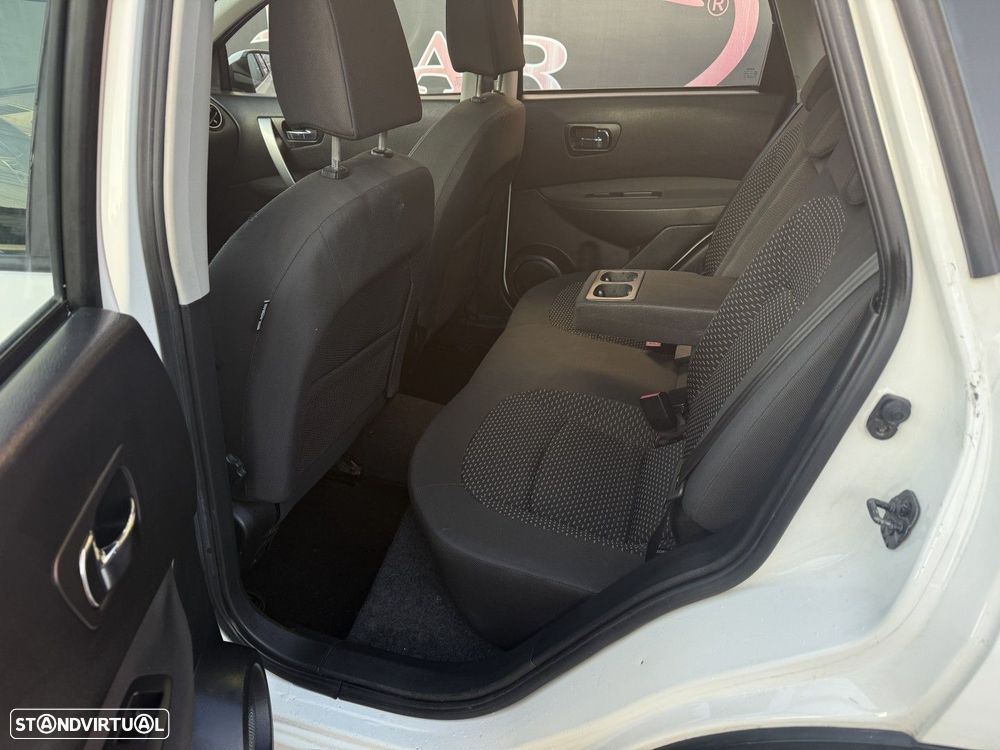 Nissan Qashqai 1.6 acenta - 17