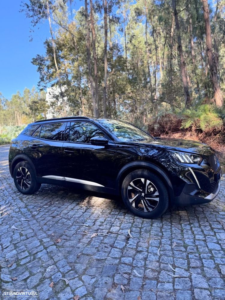 Peugeot e-2008 50 kWh GT - 6