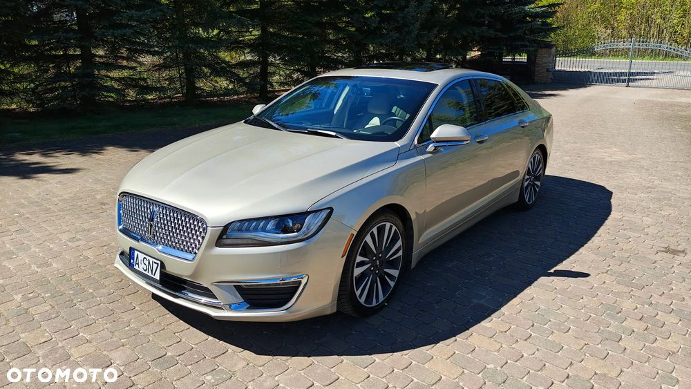 Lincoln MKZ - 5