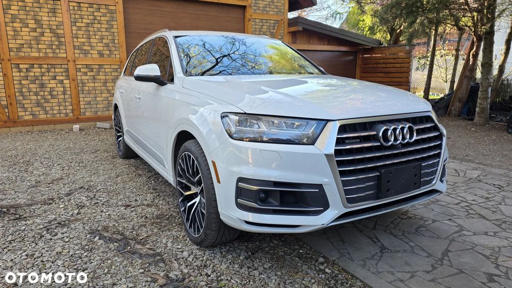 Audi Q7 - 7