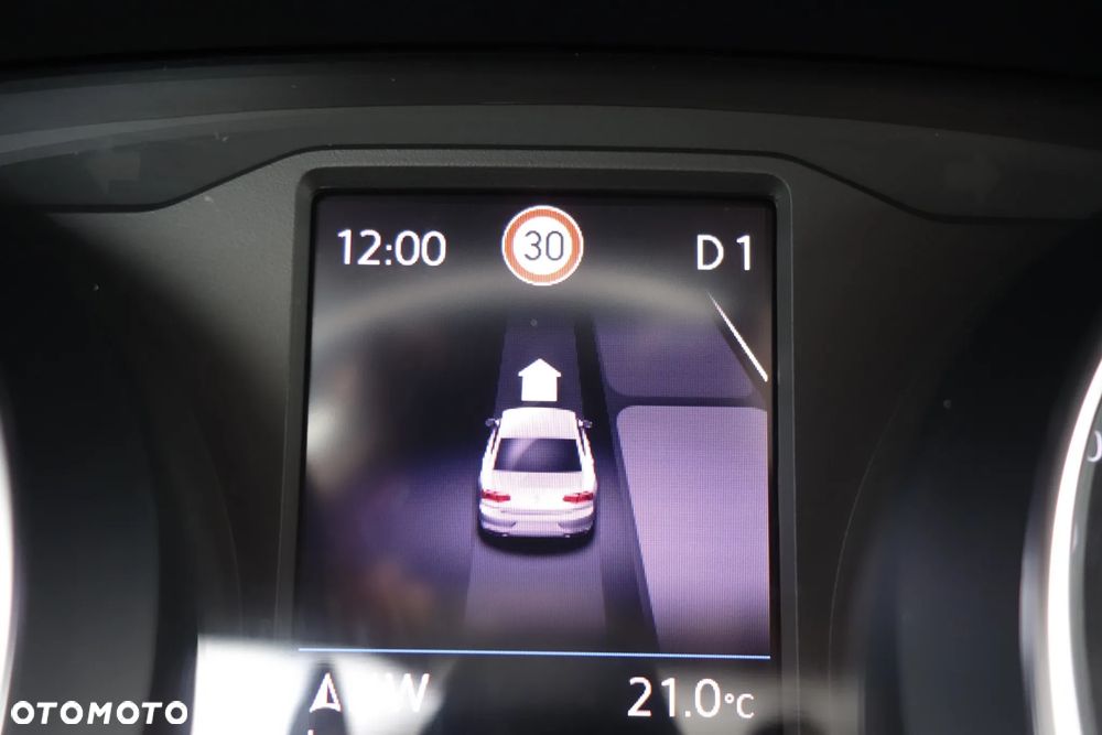 Volkswagen Passat 2.0 TDI EVO Business DSG - 27