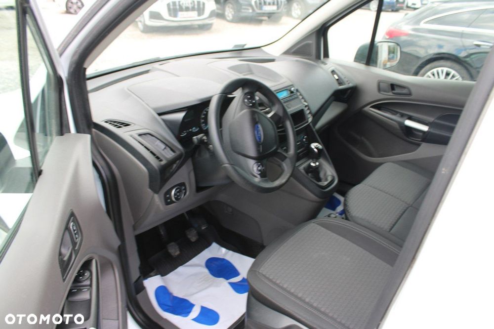 Ford Transit Connect - 13