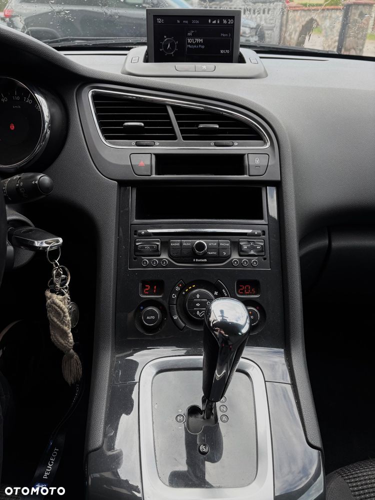 Peugeot 5008 - 7