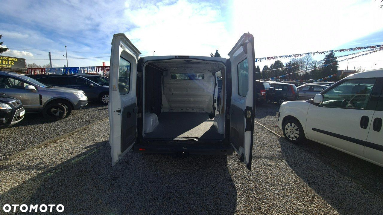 Opel Vivaro - 15