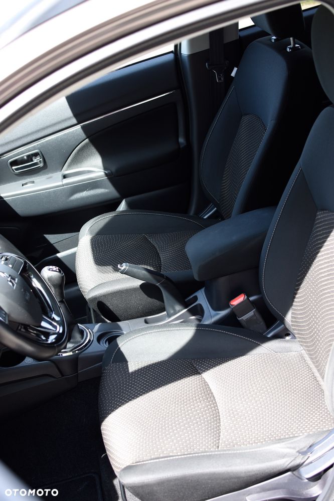 Mitsubishi ASX 1.6 Instyle AS&G - 29