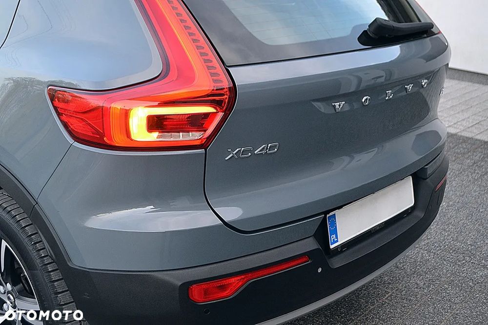Volvo XC 40 T3 Momentum - 11