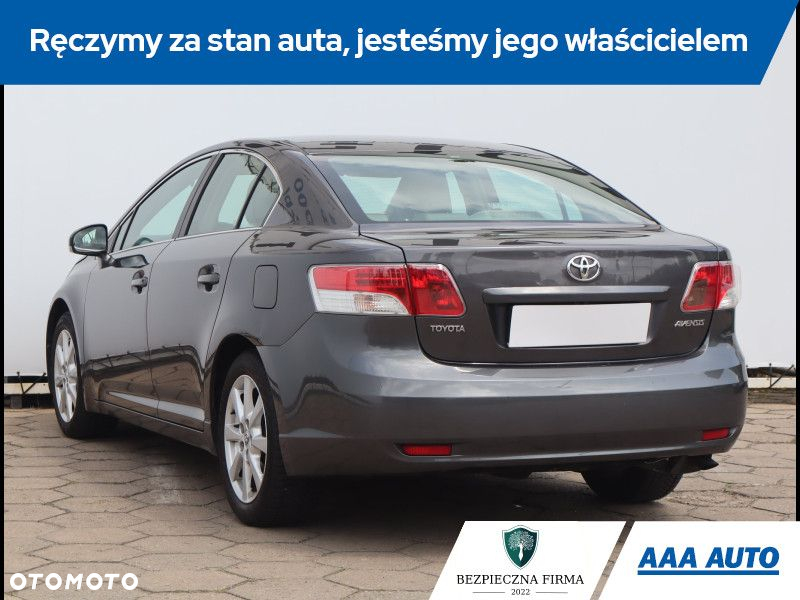 Toyota Avensis - 5