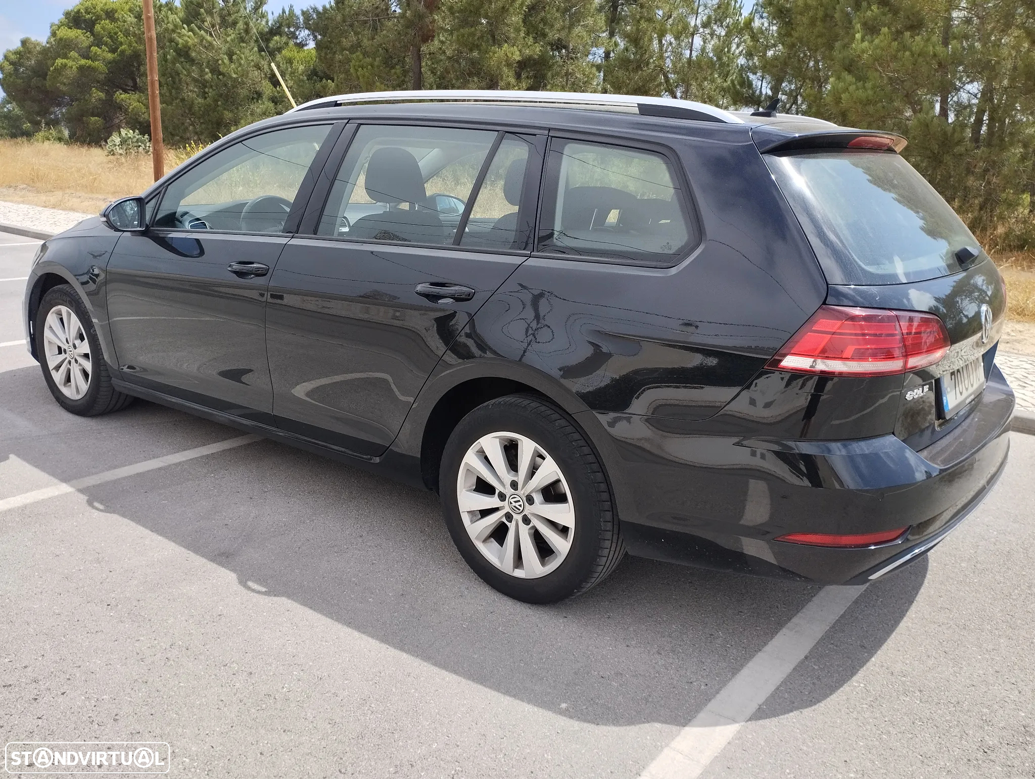 VW Golf Variant 1.6 TDi Confortline DSG - 6