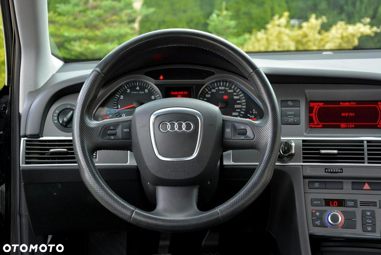 Audi A6 Avant 2.4 - 22