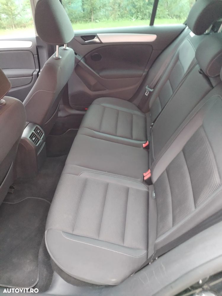 Volkswagen Golf - 29