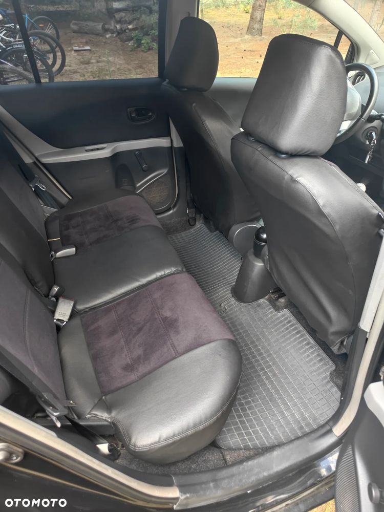 Toyota Yaris 1.3 Sol - 30